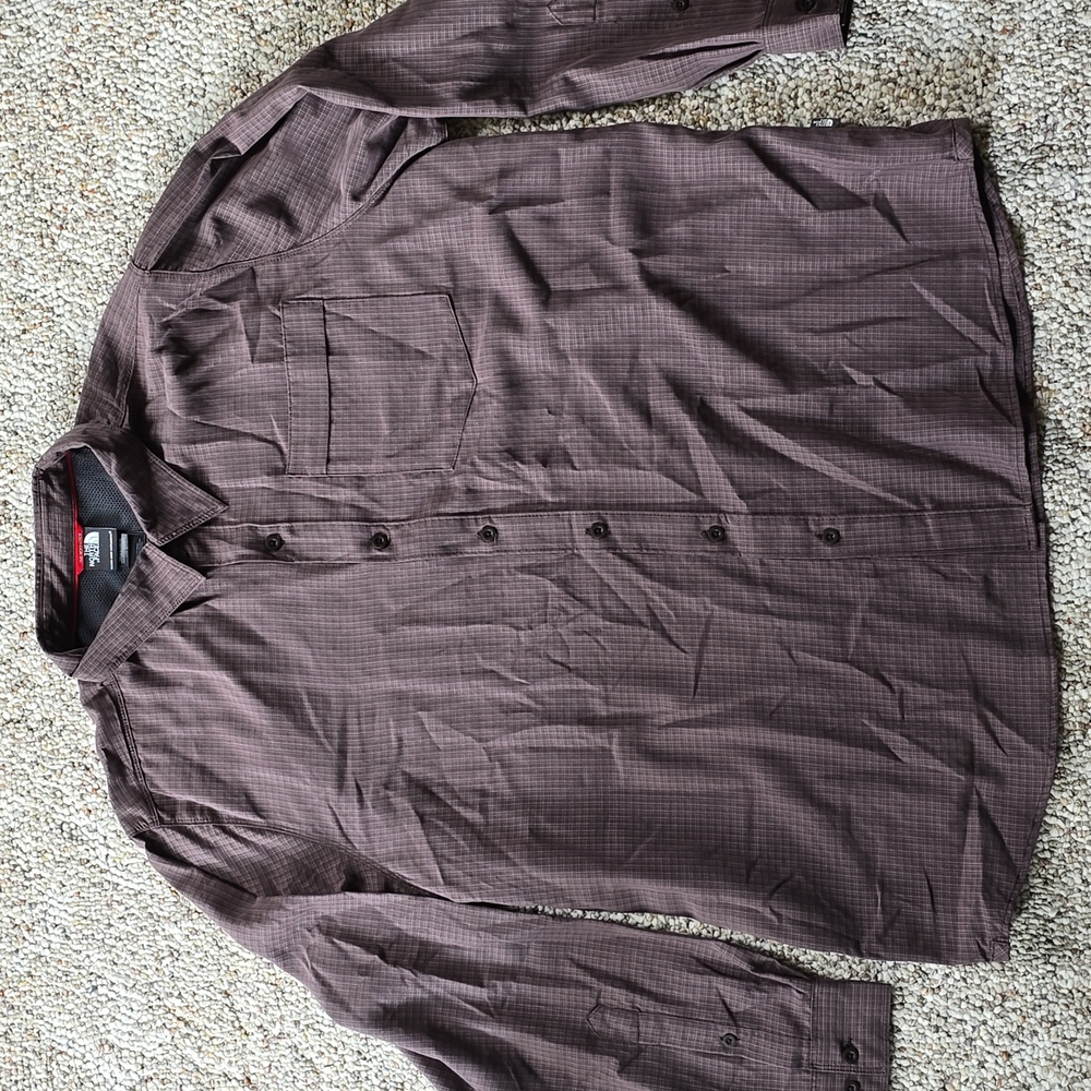 Men's North Face Button Up Shirt - XXL